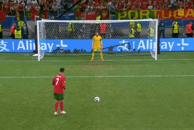 Phạt đền là gì? Góc nhìn cận cảnh về penalty trong bóng đá
