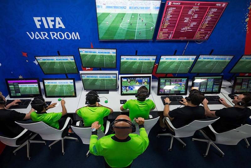 Quy trình hoạt động của VAR
